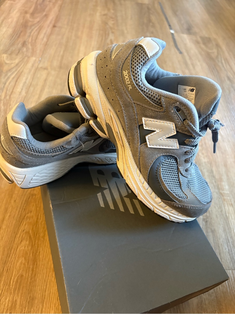 New Balance Kids WIDE 2002R Sneakers